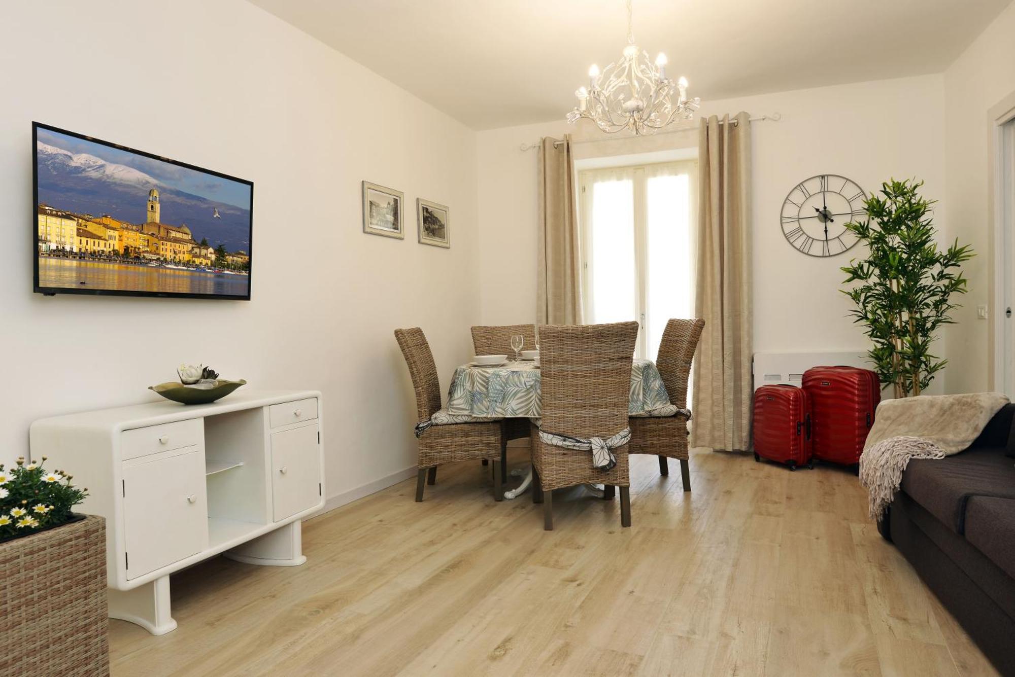 Cavour Apartments Salò Zewnętrze zdjęcie